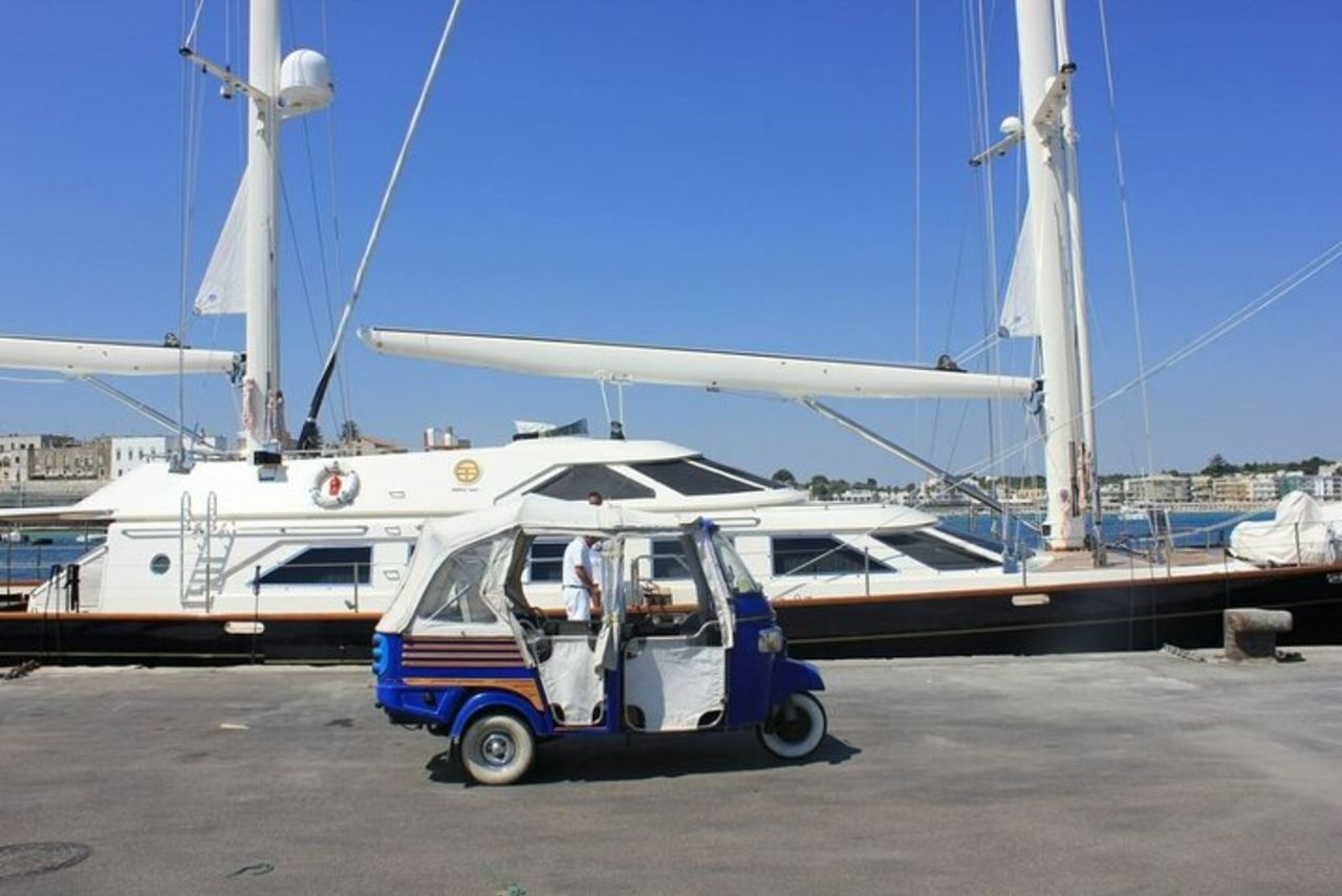 Scopri White City Otranto di Tuk Tuk — 3