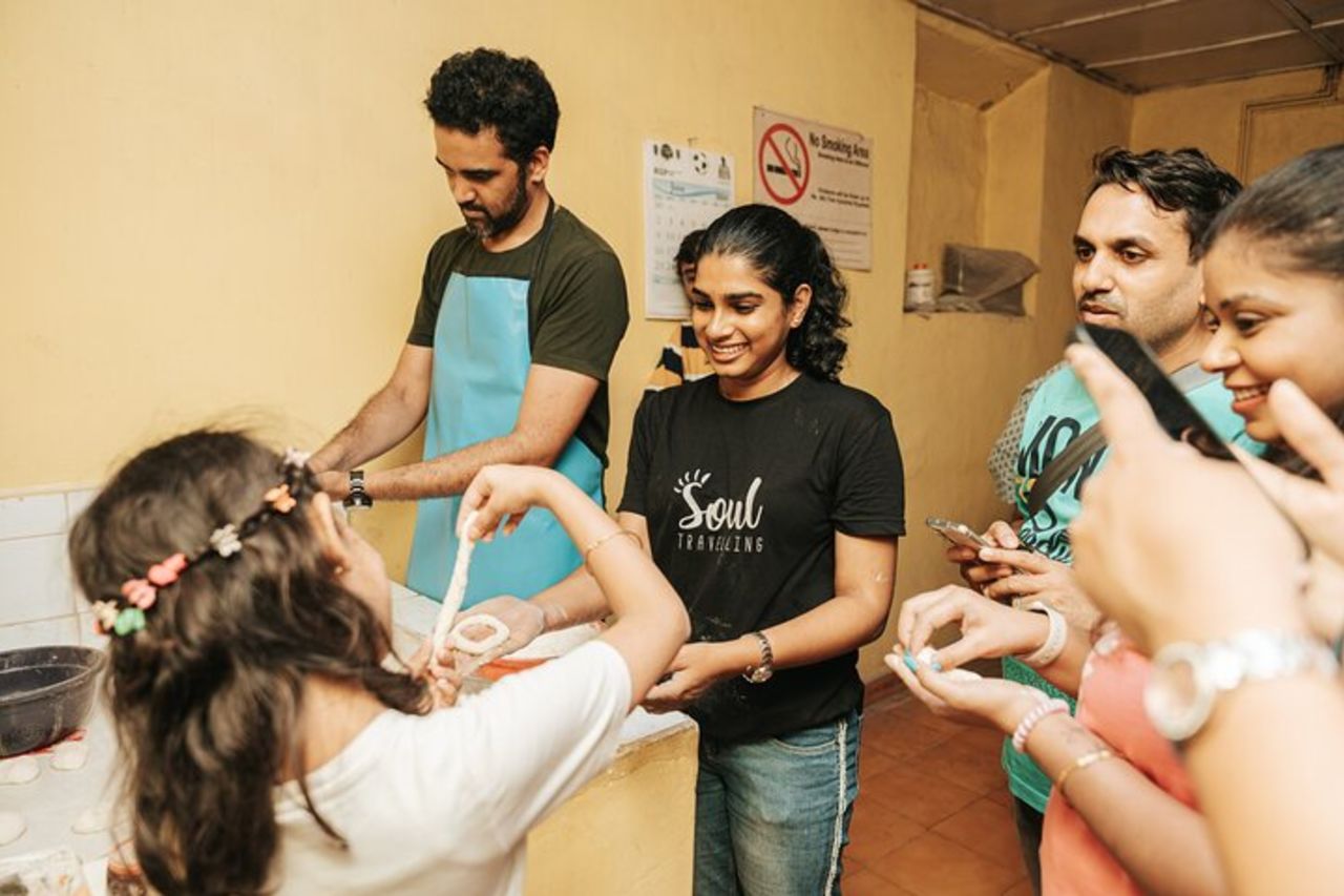 Cuocere il pane con 80 anni Fornaio a Majorda — 8