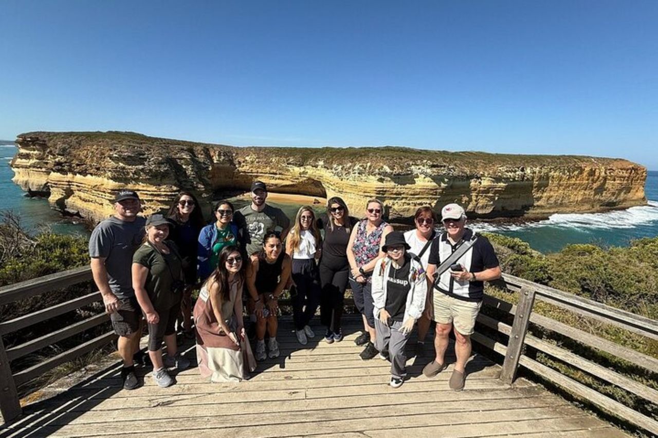 Great Ocean Road Tour Reverse–LTD GRP-DLUX Mini Bus Hotel Pickup — 6