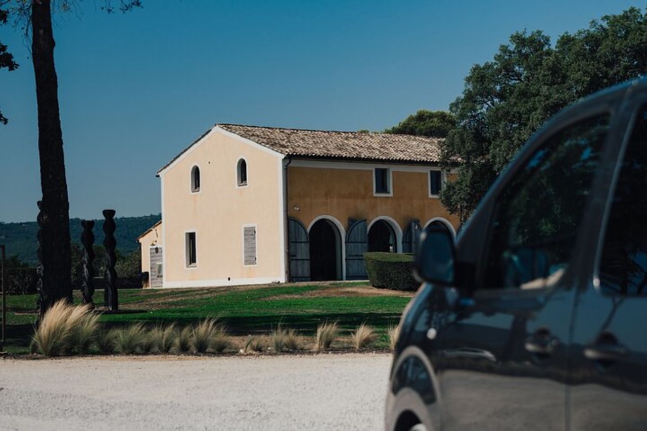 Tour privato in minivan, mezza giornata nei dintorni di Saint-Tropez — 8