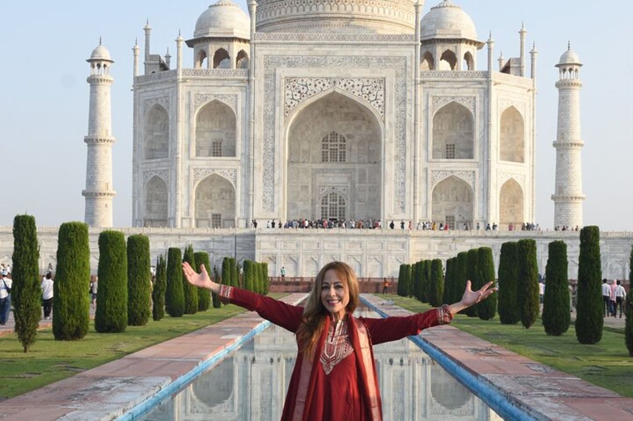 Gita di un giorno all-inclusive a Taj Mahal, Forte di Agra e Baby Taj da Delhi in auto — 4