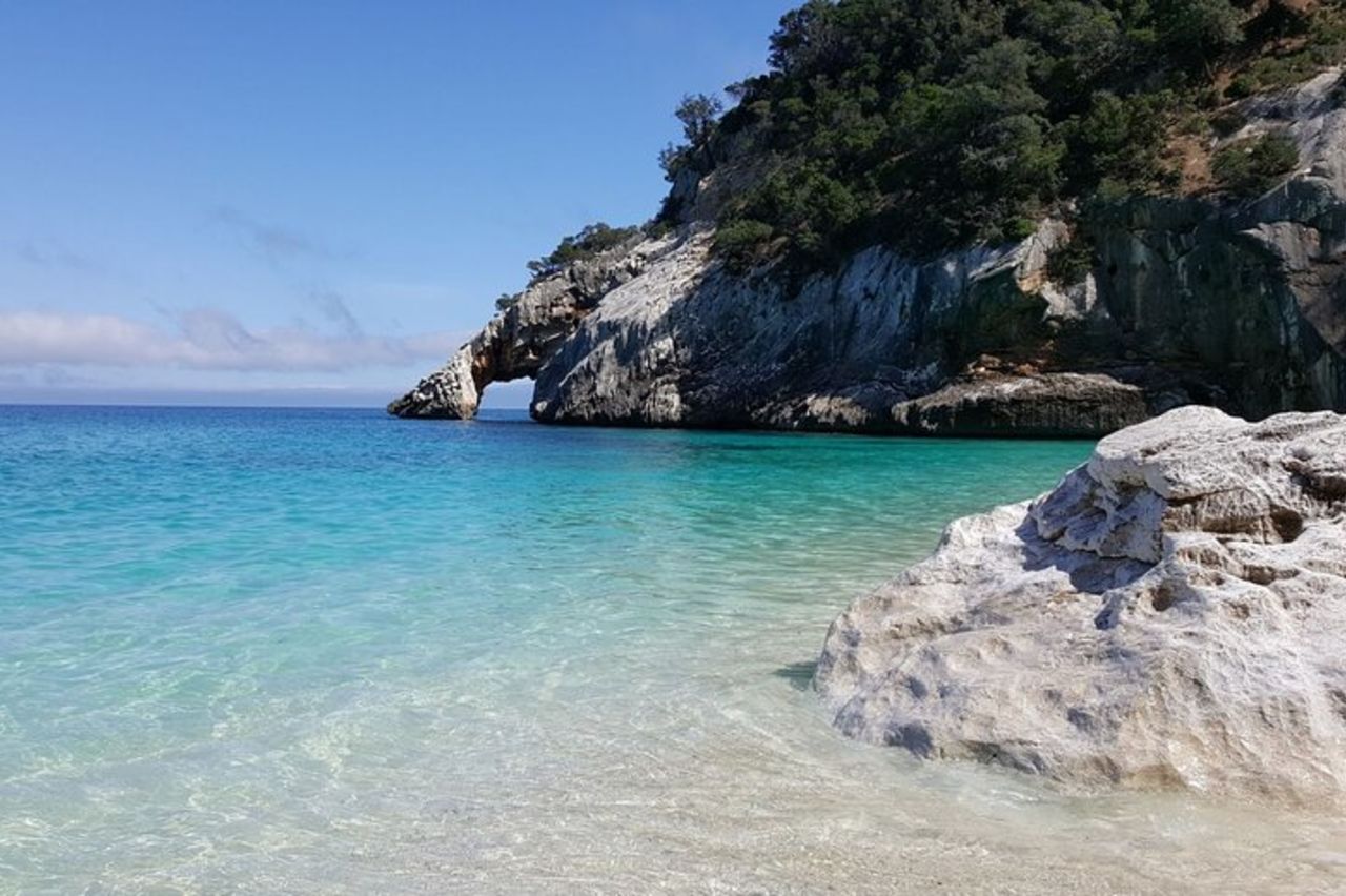 Da Cala Gonone noleggio gommoni nel Golfo di Orosei — 5