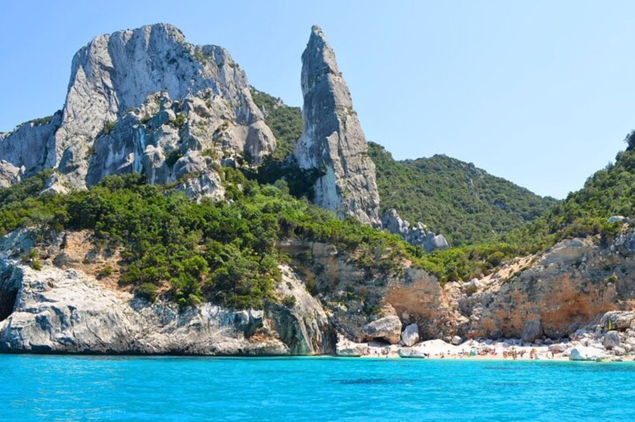 Da Cala Gonone noleggio gommoni nel Golfo di Orosei — 6