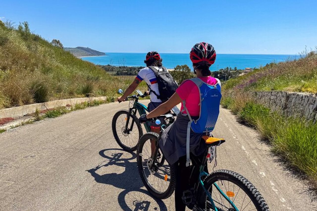 Scala dei Turchi E-BIKE TOUR: Borghi, street food e mare — 5