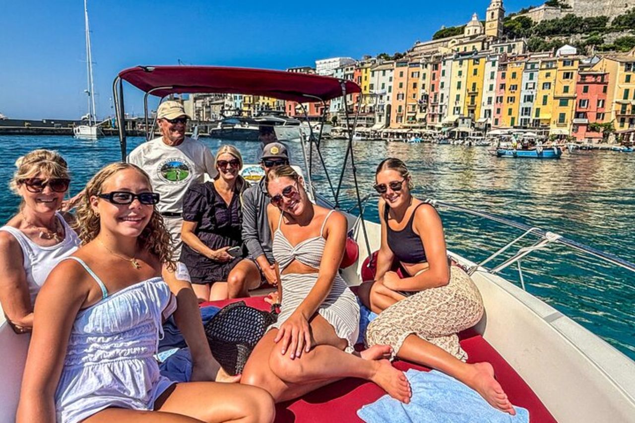 Cinque Terre mezza giornata, intera giornata o tramonto Tour in barca da La Spezia