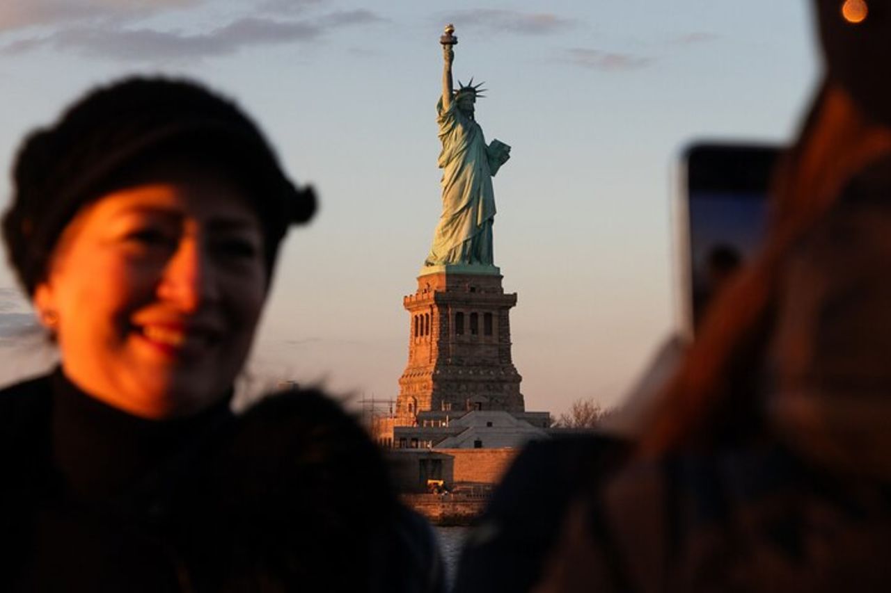 Crociera Statua della Libertà e Skyline di New York - Freedom Liberty Tour — 3
