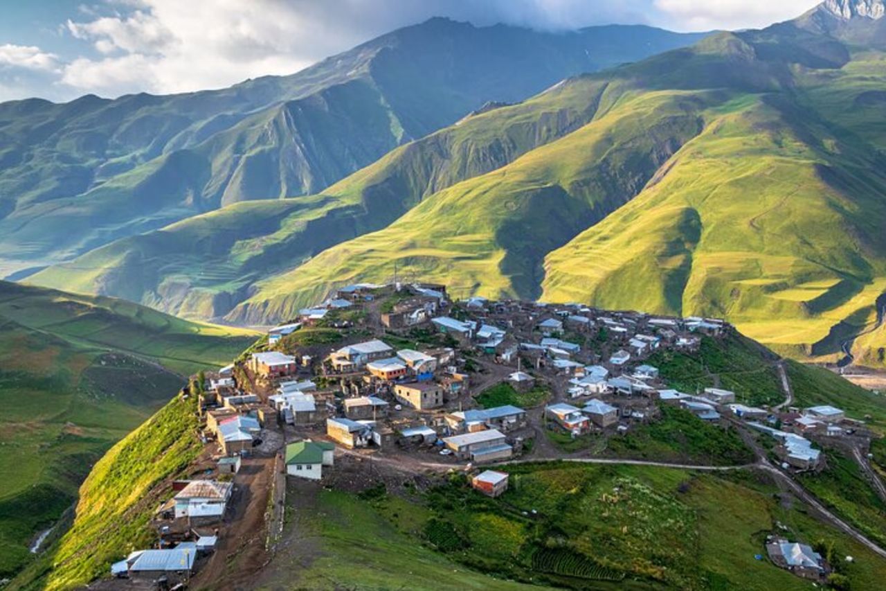 Guba, Candy Cane montagna, villaggio di Khinaliq con pranzo fatto in casa