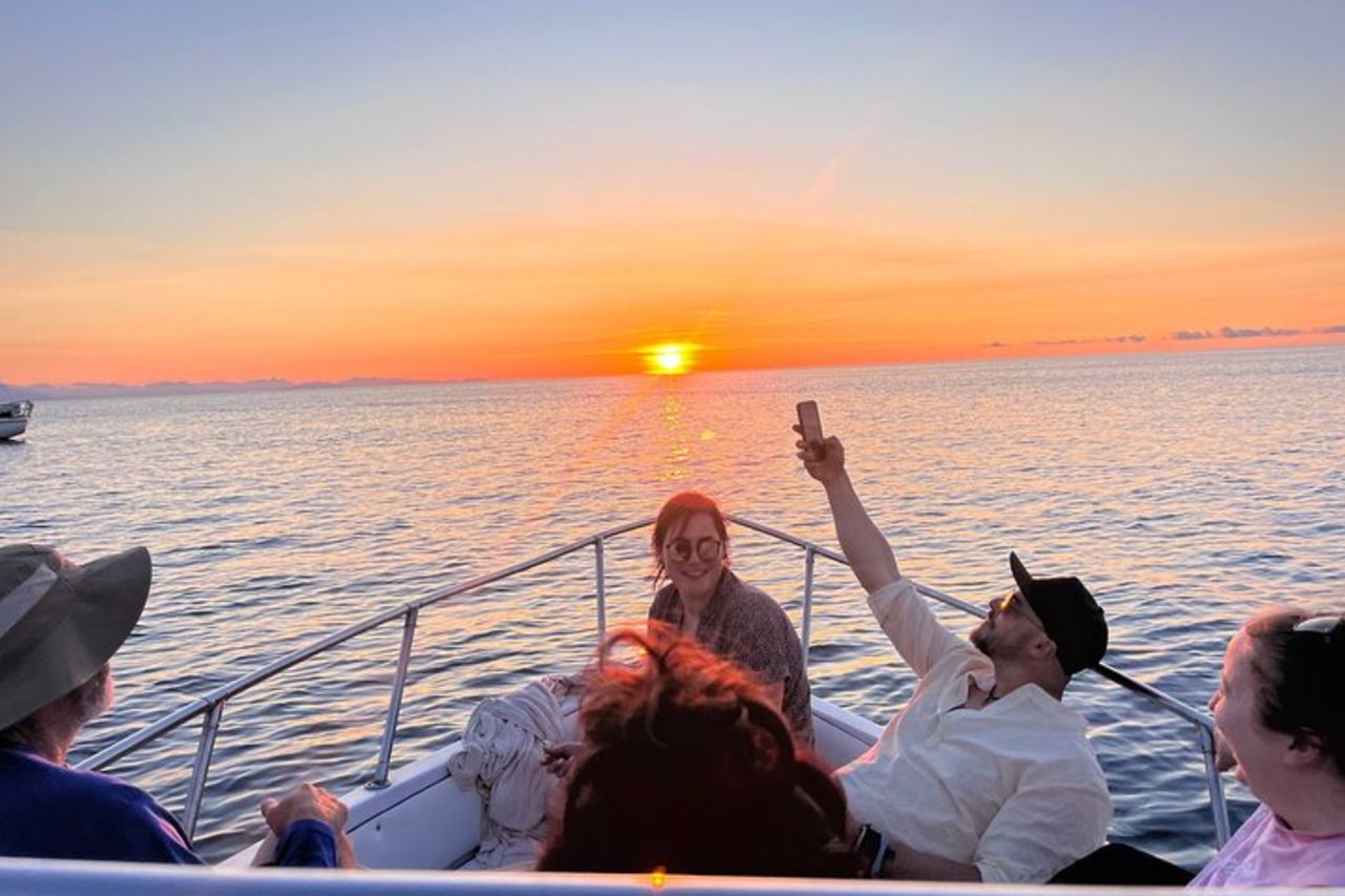 Cefalù: Escursione in barca con Aperitivo Snorkeling e Grotte — 3