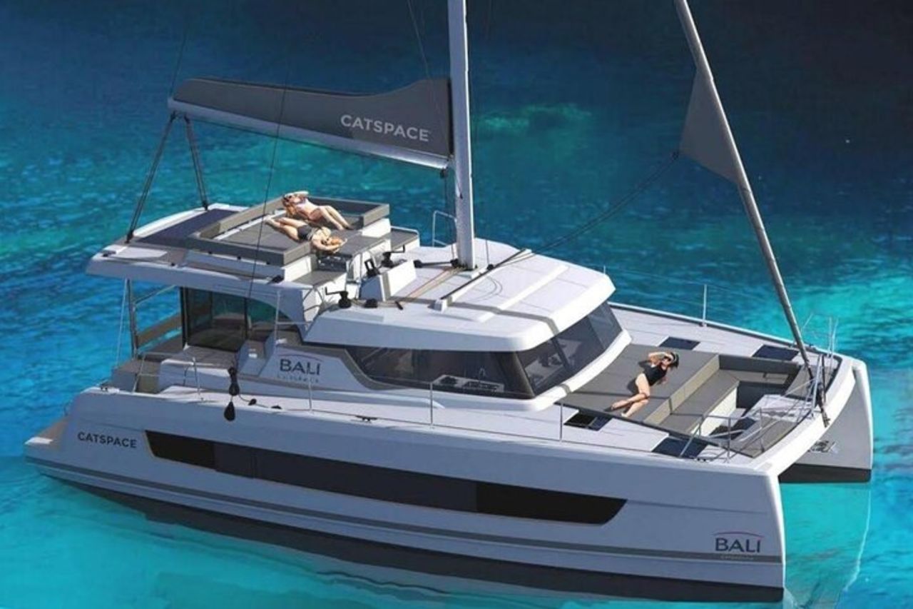 Gita Giornaliera in catamarano nelle Cale di Orosei con pranzo — 2