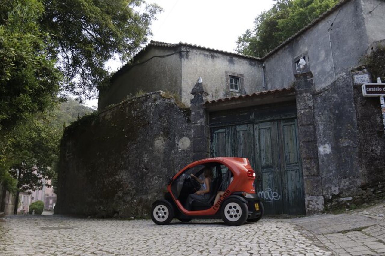 Fuga romantica di Sintra – Esperienza di auto elettrica self-drive — 4