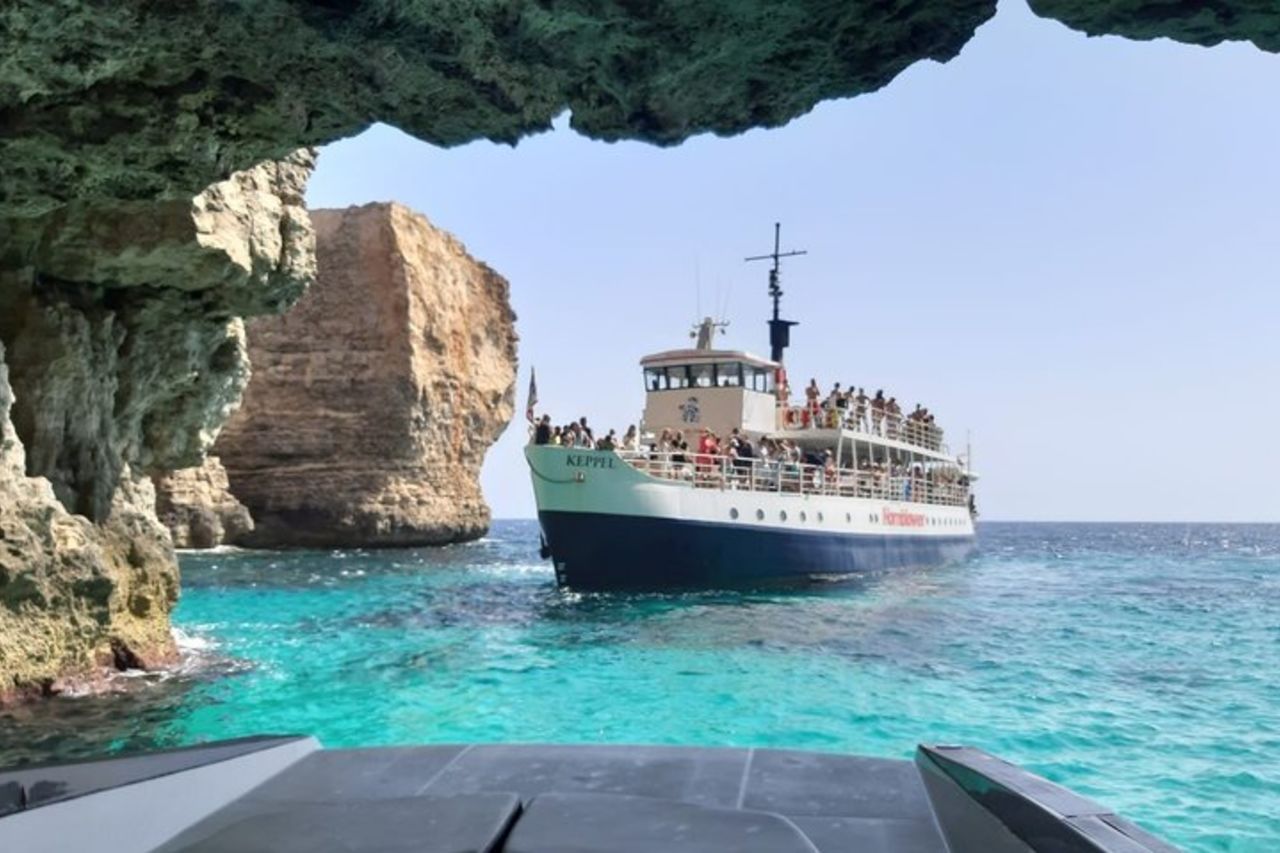 Laguna Blu, Comino e Crociera sull'isola di Gozo - Nuoto, scivolo e visite turistiche — 5