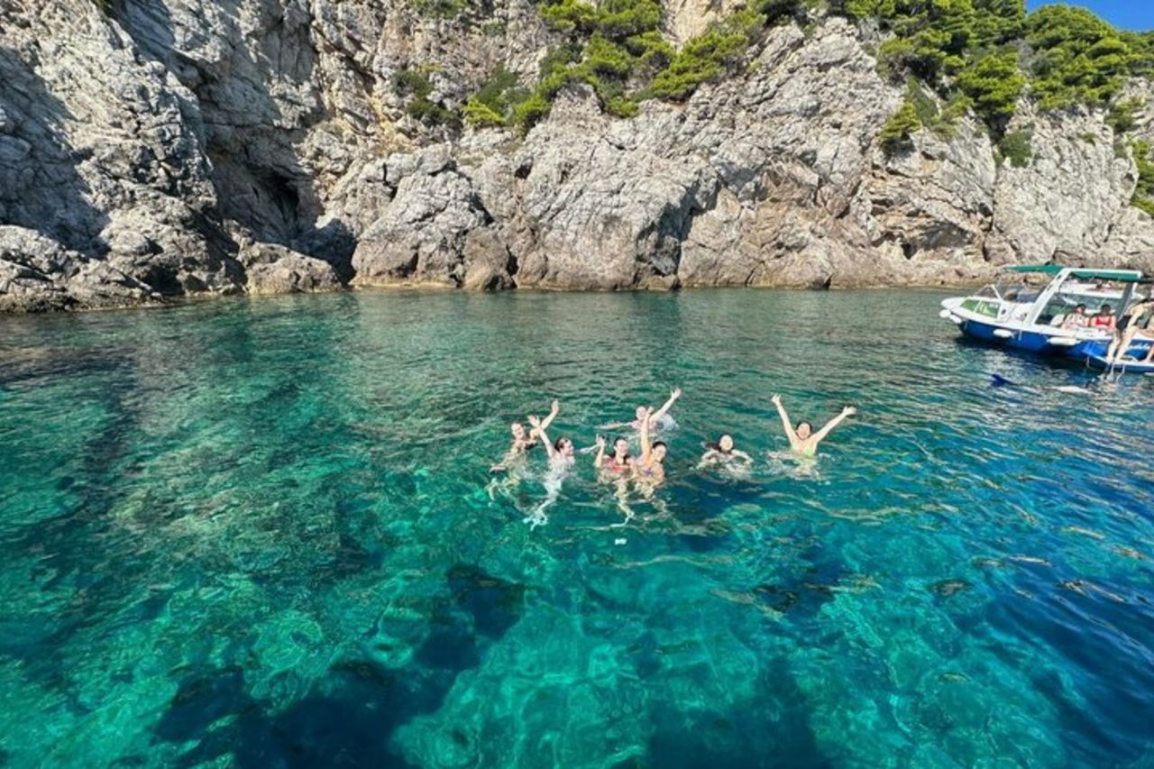 Tour in barca delle grotte blu e verdi da Dubrovnik con spiaggia di Šunj — 4