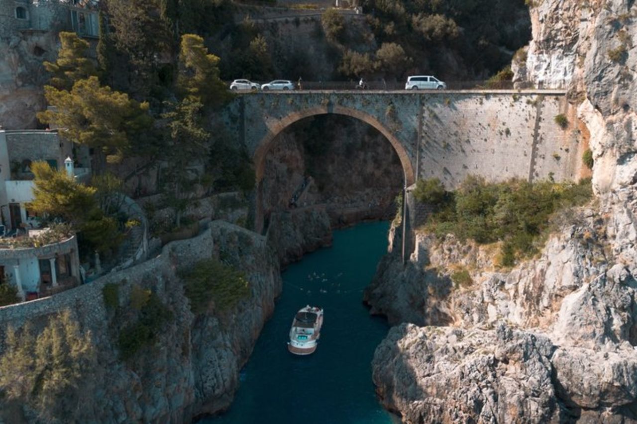 Da Salerno: tour per piccoli gruppi sulla Costiera Amalfitana in barca con soste a Positano e Amalfi — 5