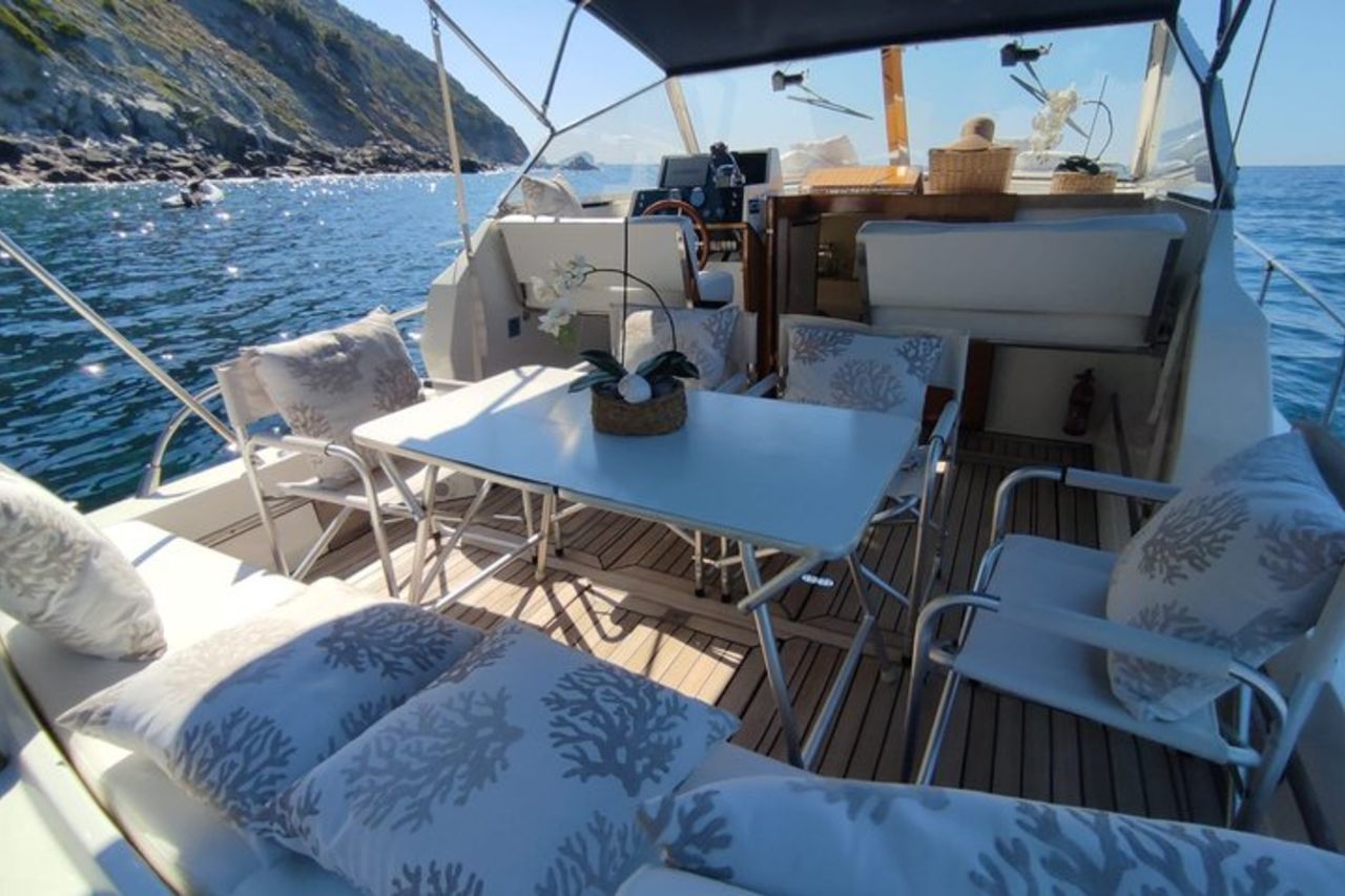 Dal Golfo dei Poeti a Punta Pineda e isole 7 ore max 9 persone — 5