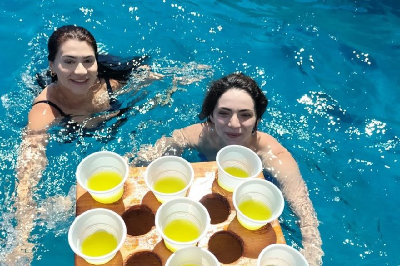 Capri: Tour in Barca tra Grotte ,Limoncello e Torta Caprese — 5