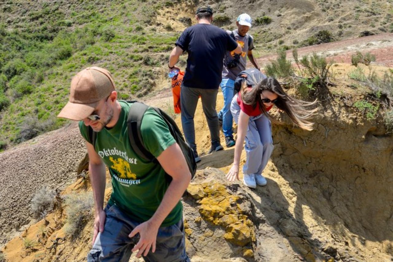 Gita di un giorno alle Montagne Arcobaleno e David Gareja — 6