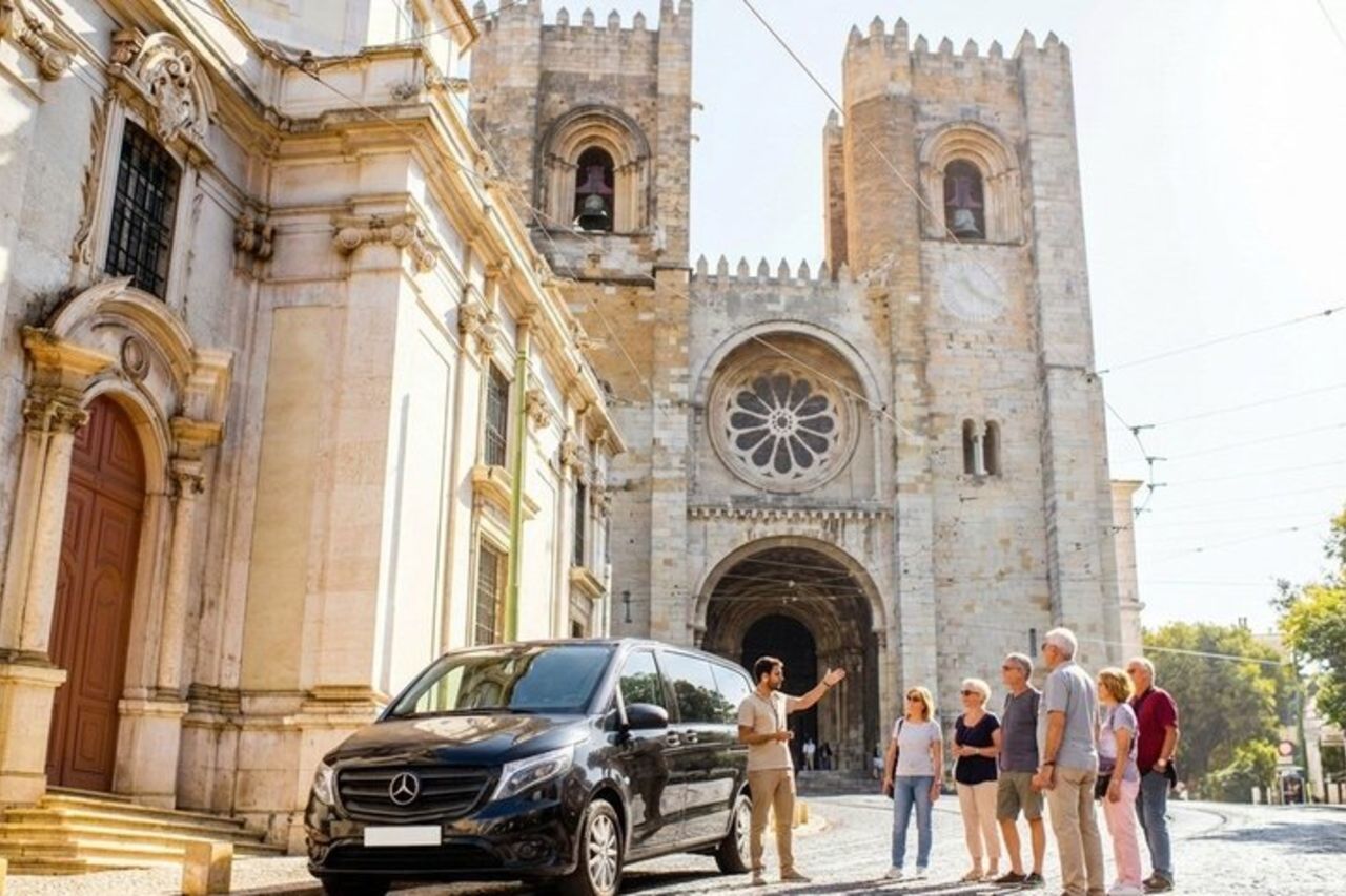 Lisbona: tour della città di un'intera giornata con prelievo dall'hotel in furgone