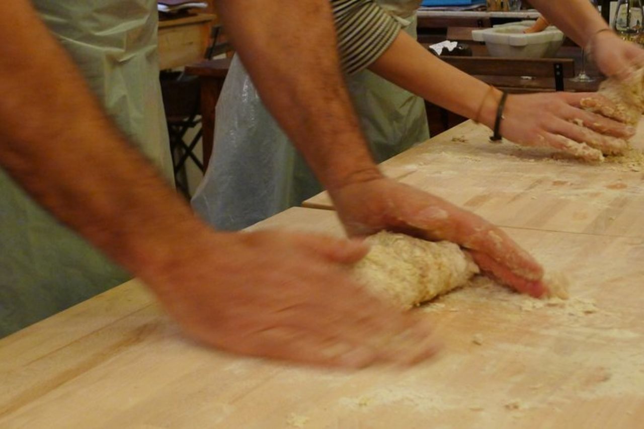 Mani in pasta Pesto e Trofie come a casa — 4