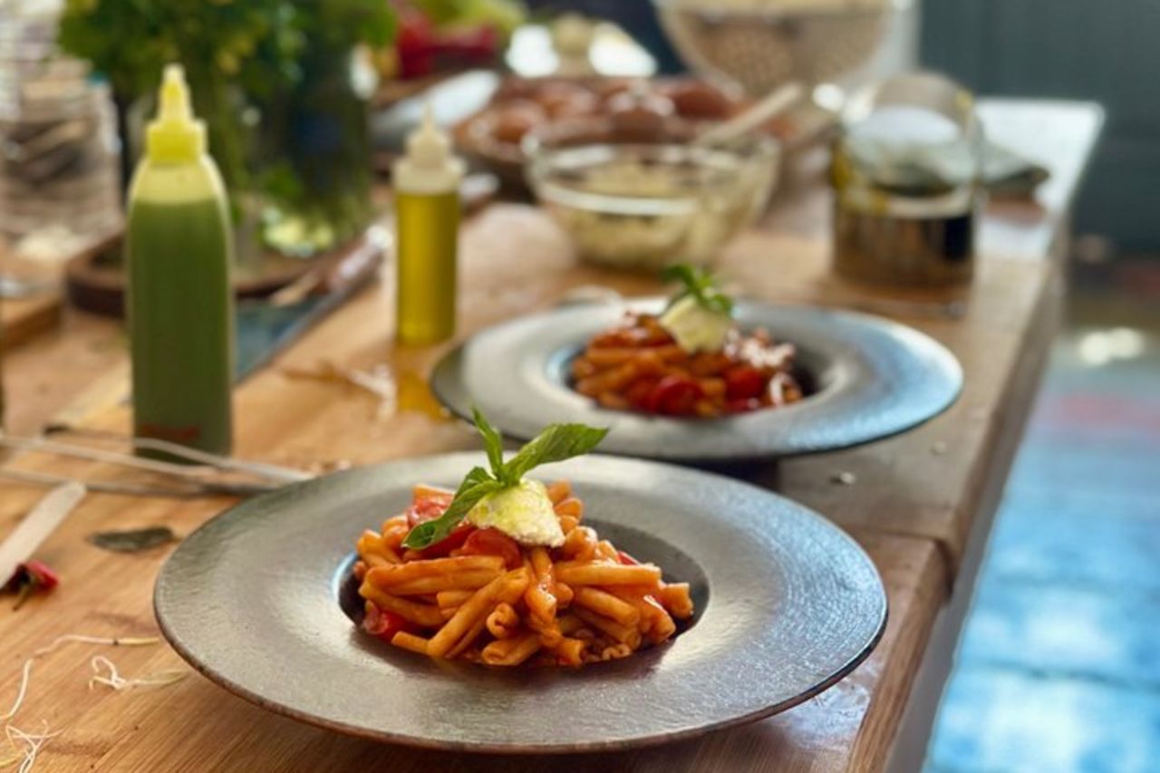 Corso di cucina nella tradizionale casa grotta a Santorini! — 9