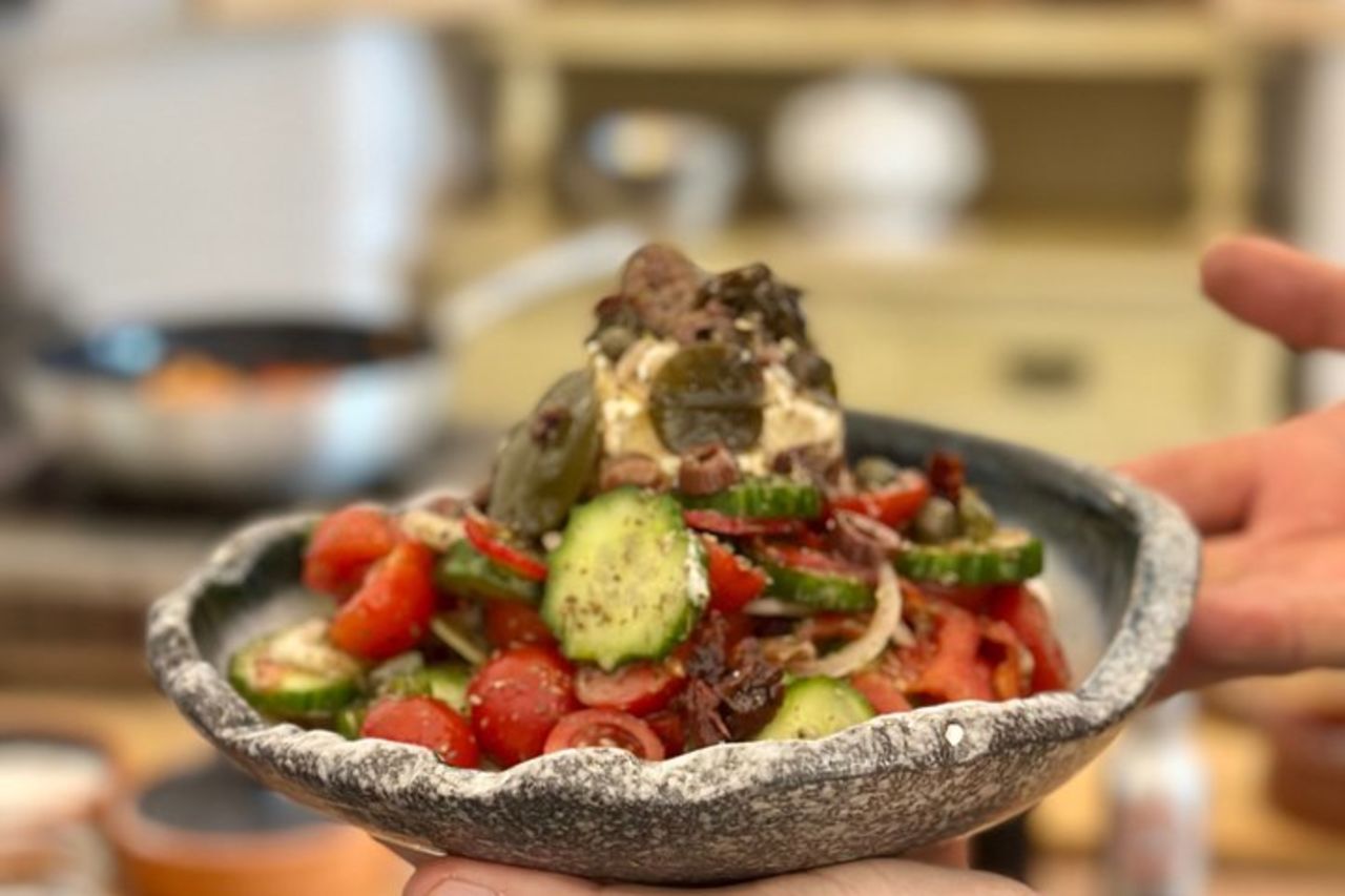 Corso di cucina nella tradizionale casa grotta a Santorini! — 4