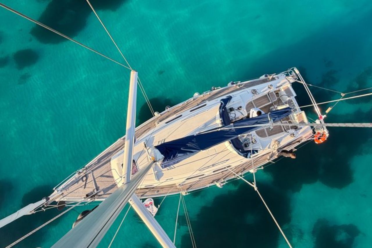 Fuga in barca a vela privata - Isole Lerins e acque cristalline