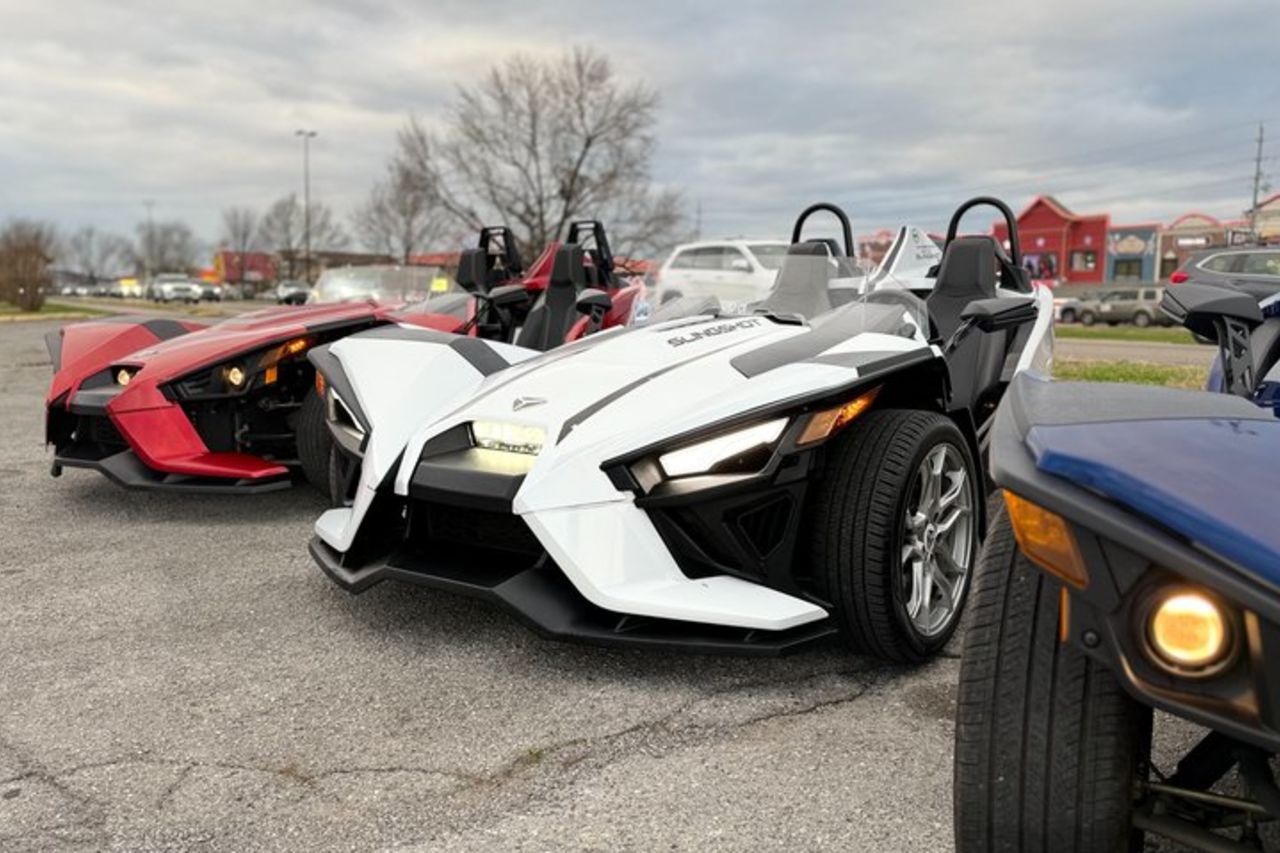 Street‐Legal Slingshot Rental in Viareggio — 7