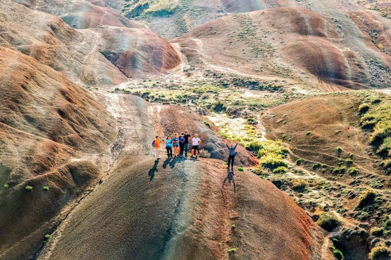 4x4 Fuoristrada Nascosto Montagne Arcobaleno & David Gareji Grotte — 2