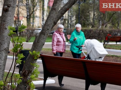 Юрист разъяснила про оплату больничного маме ребенка, если в декрете находится бабушка