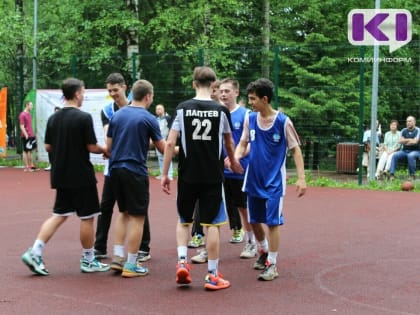 Танцующий, спортивный, творческий: как сыктывкарцы проводят День России