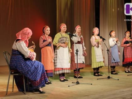 Мультинациональный хоровод: в Сыктывкаре яркими танцами и звонкими песнями закрыли фестиваль "Венок дружбы"