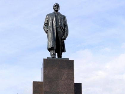 В Инте завершилась реставрация памятника Ленину