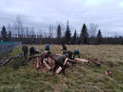 В селе Замежная состоялся субботник по благоустройству кладбища