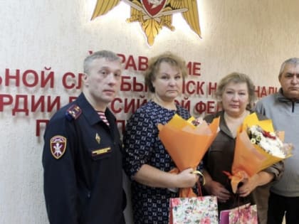 В Коми поздравили матерей погибших росгвардейцев