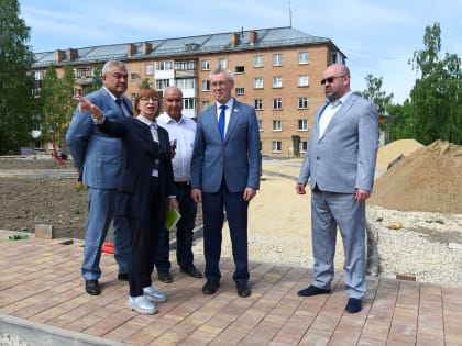 В Сосногорске работал партийный десант 