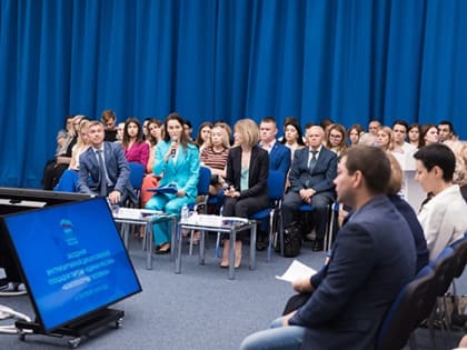 В «Единой России» предложили сократить бюрократическую нагрузку на учителей
