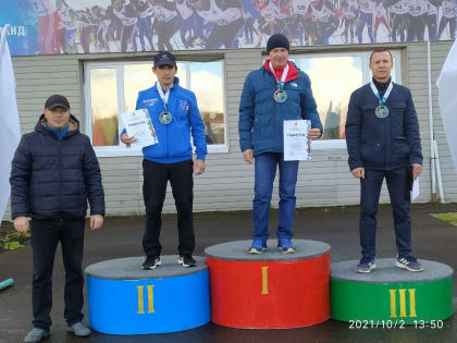 Снова с медалями