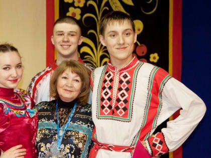 «Рябинка»: 40 лет в ритме танца