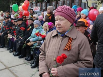 С 1 августа повысят пенсии: Кому сделают прибавку и сколько она составит