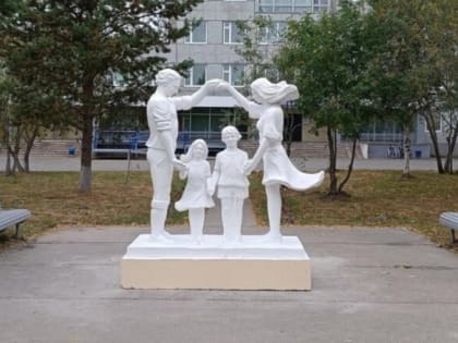 Преображение Усинской Аллеи семьи к юбилею города