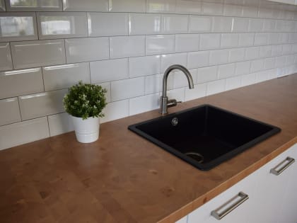 Мебельная фабрика в Ленинградской области перезапустила производство под новым брендом "Лузалес-Тихвин"