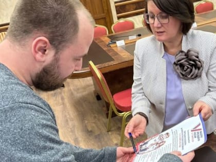 Обходчиков узнают по белым жилетам