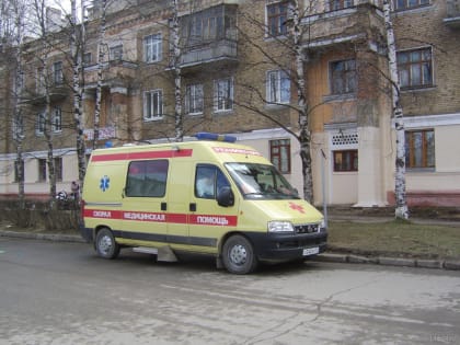 В Коми полицейские привлекли к ответственности водителя, не пропустившего машину скорой помощи