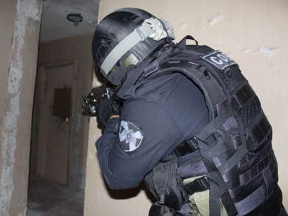 В Сыктывкаре нетрезвый мужчина устроил стрельбу в квартире