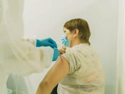 Врач рассказала, кому и когда во взрослом возрасте нужно делать прививки