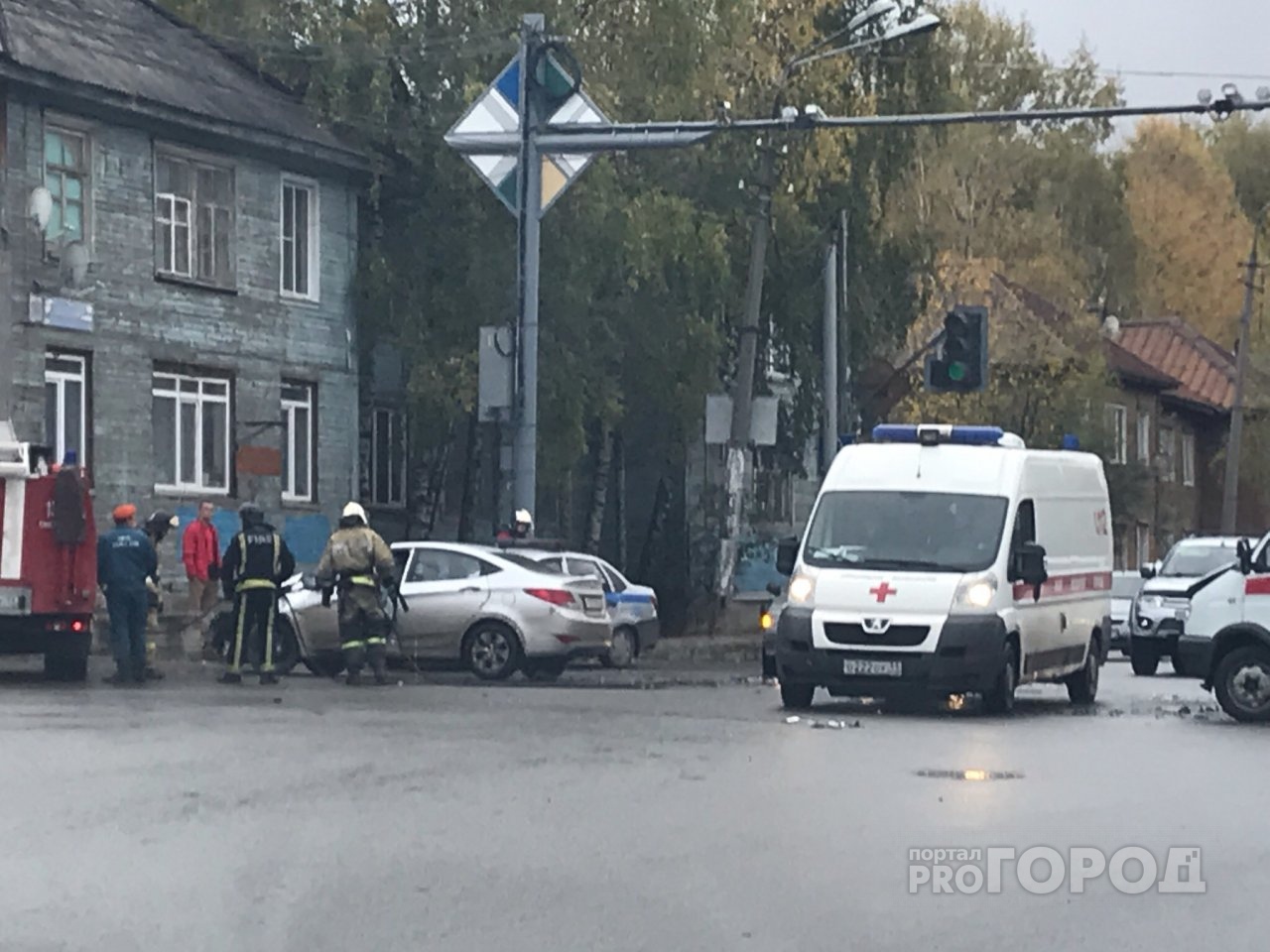 Авария утром 22.11 в Сыктывкаре. Бнкоми происшествия сыктывкар