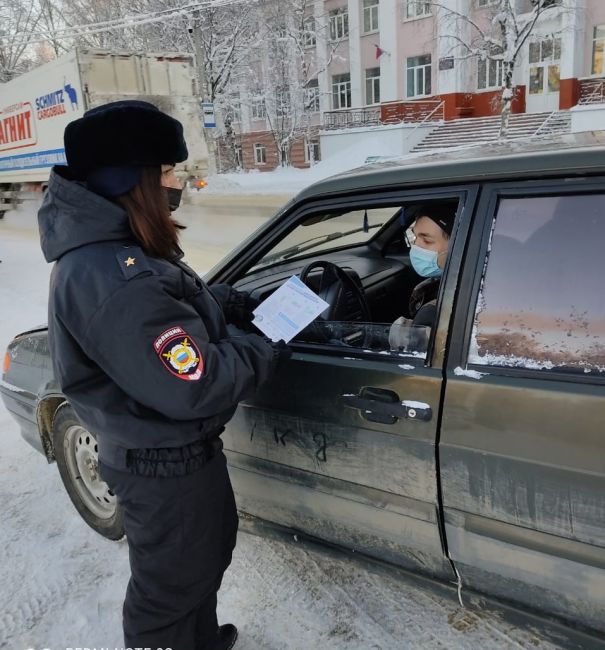 Вакансии водителя в ухте. ГИБДД Ухта сотрудники. Отруцкие Ухта. ГИБДД Ухта телефон. Гаишники в Ухте фото зима.