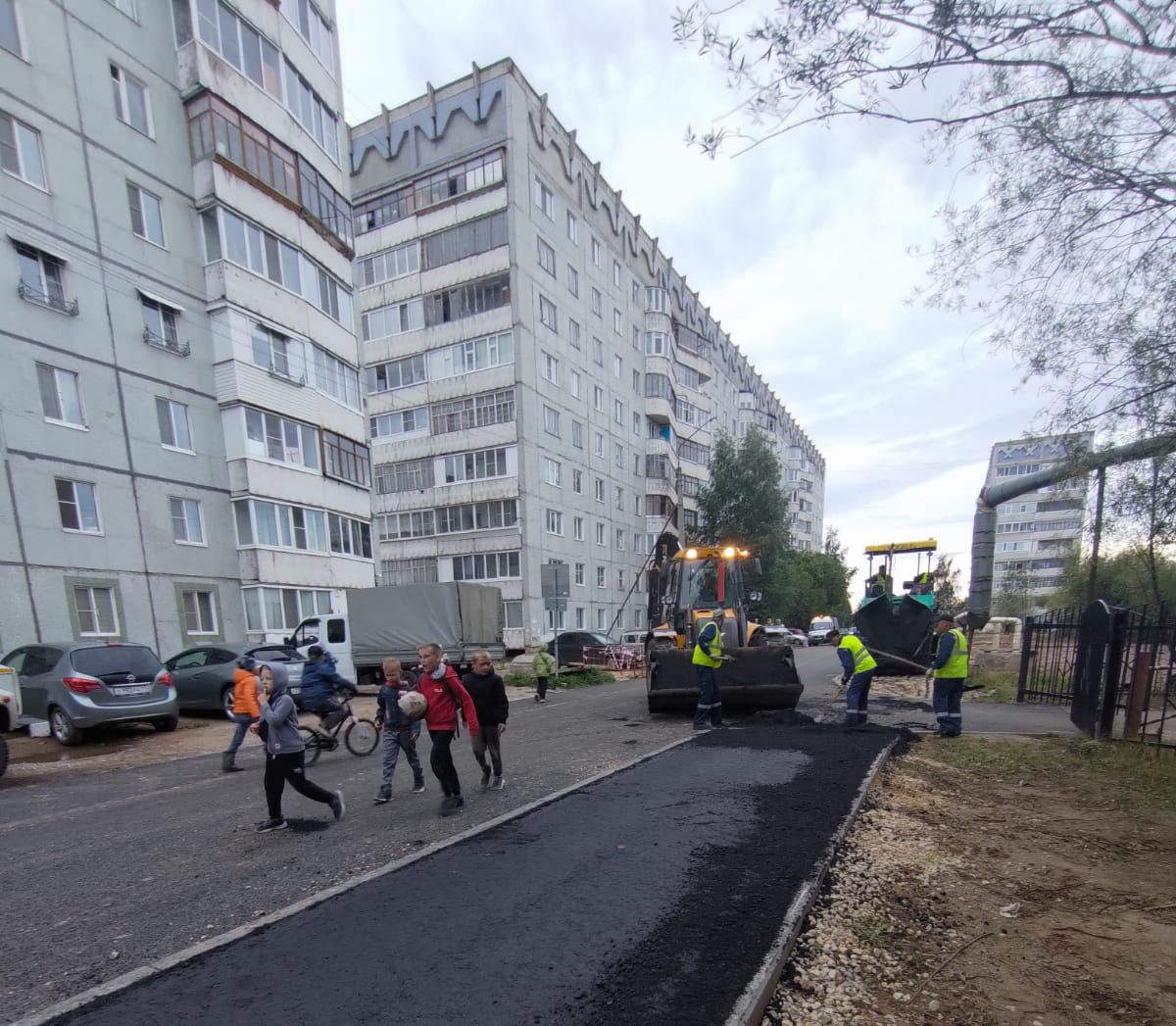 Сыктывкар инта. Воркута 2022. Улица Магистральная Усинск. Улица Сыктывкарская. Сыктывкар пятиэтажки.