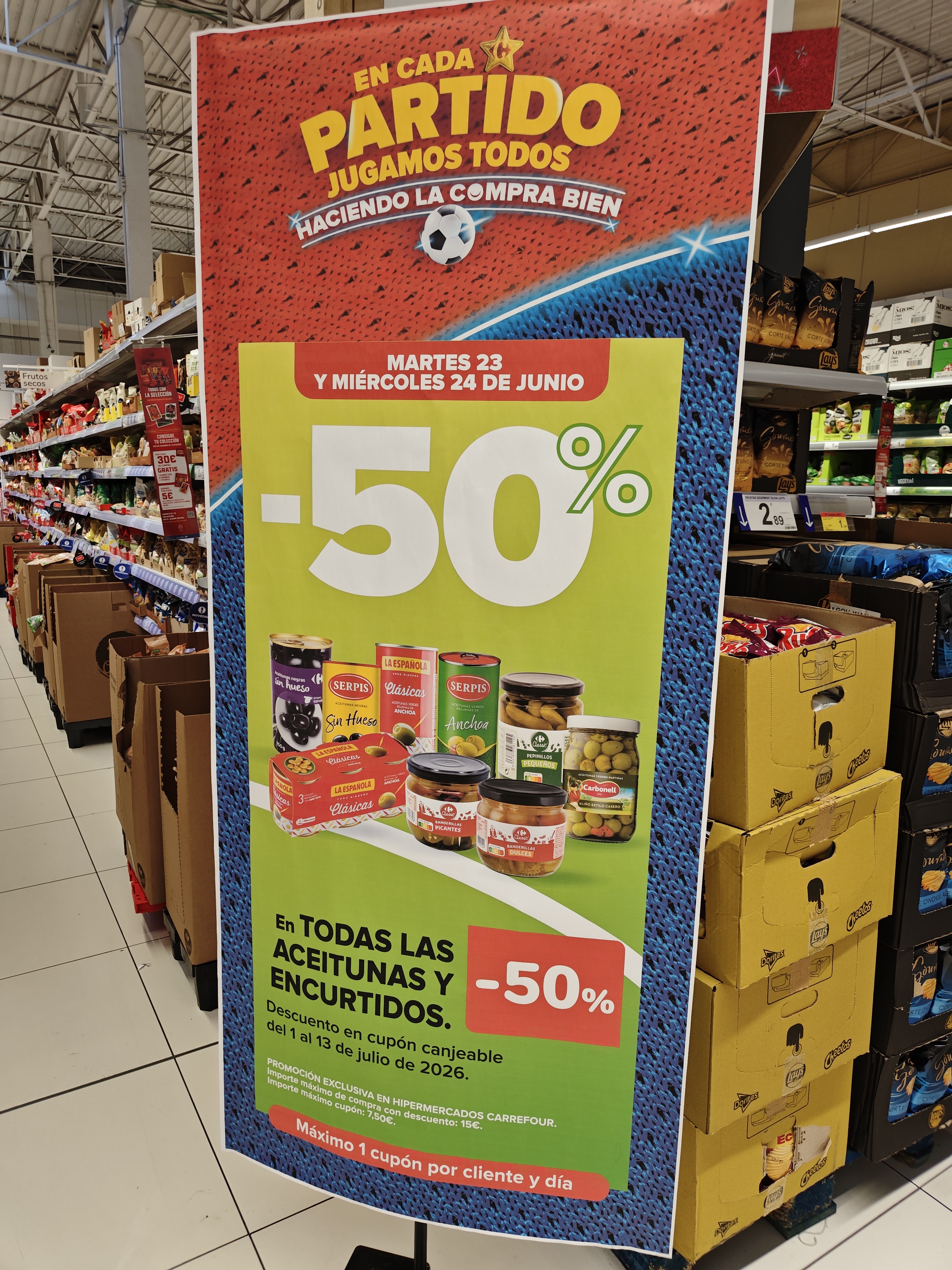Detalle de la promoción de aceitunas y encurtidos al 50% en Carrefour