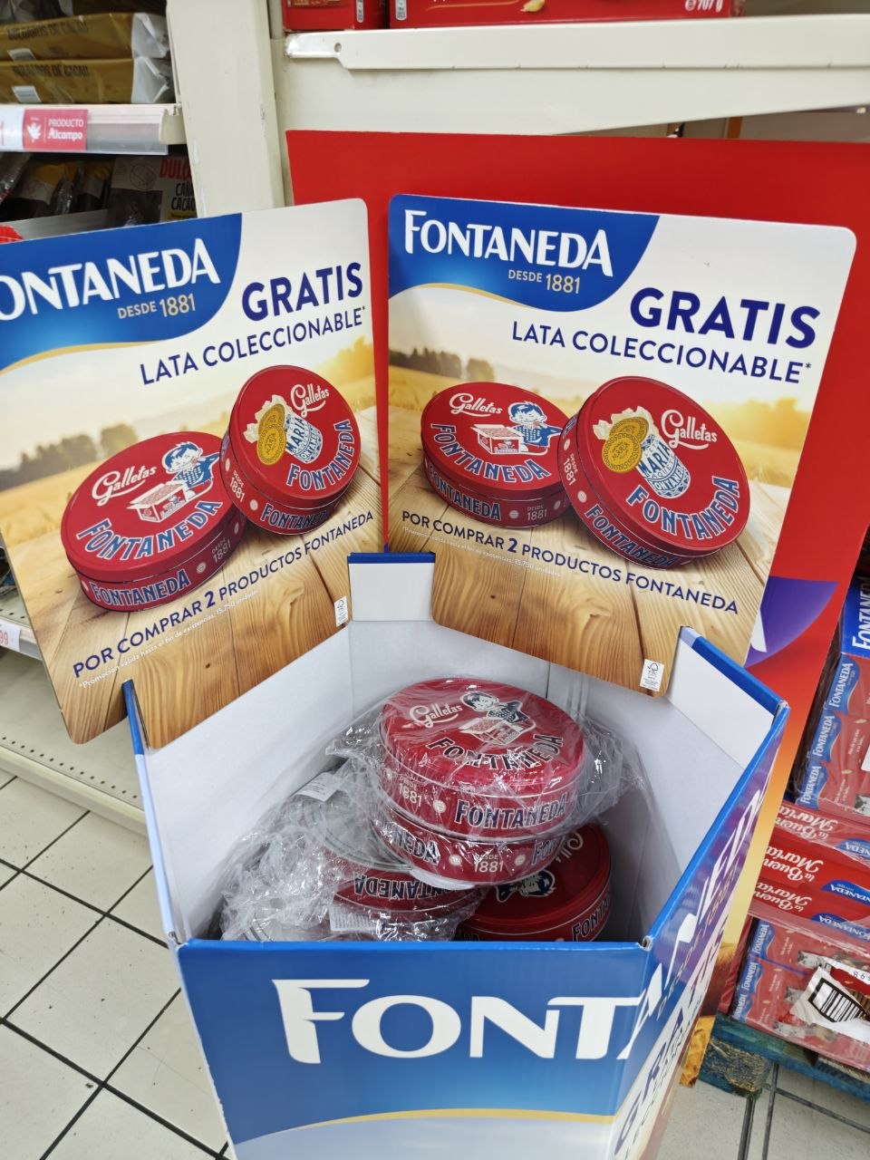 Lata metálica coleccionable Fontaneda diseño retro clásico con niño