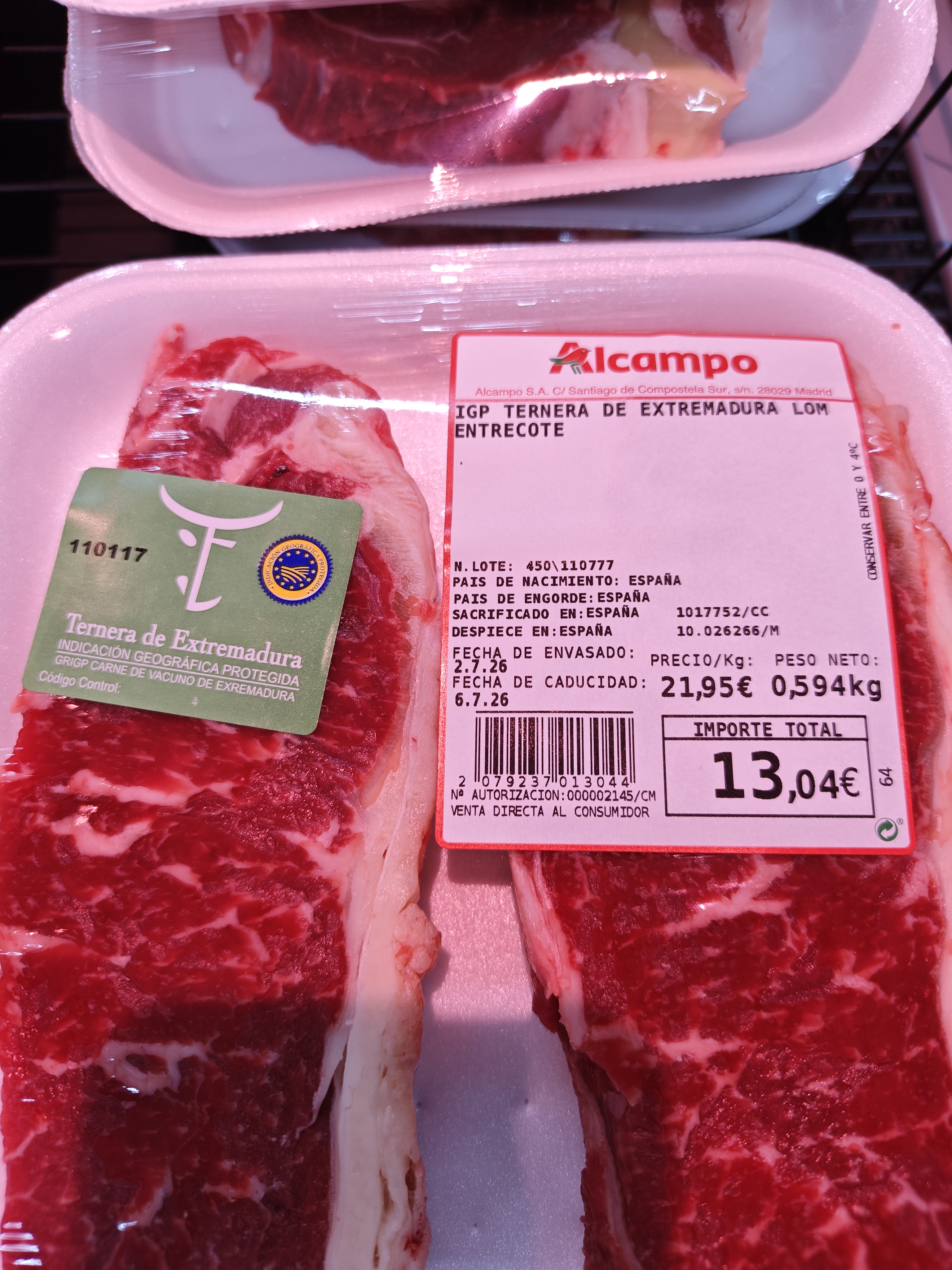 Etiqueta con precio rebajado del entrecot IGP Ternera de Extremadura en Alcampo